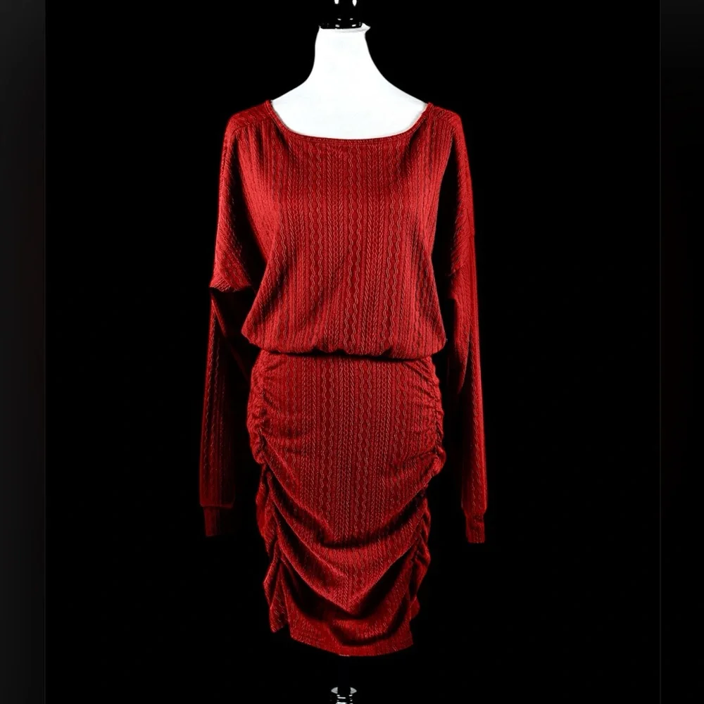 LI&QI Red Ruched Long Sleeve Bodycon Dress – Size L - Picture 9 of 15